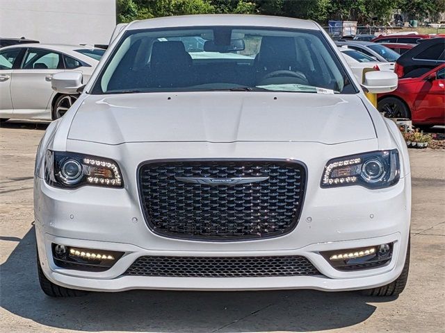 2023 Chrysler 300 Touring L