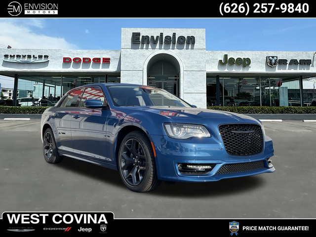 2023 Chrysler 300 Touring L