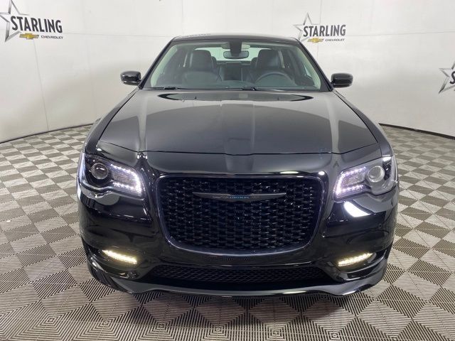 2023 Chrysler 300 Touring L