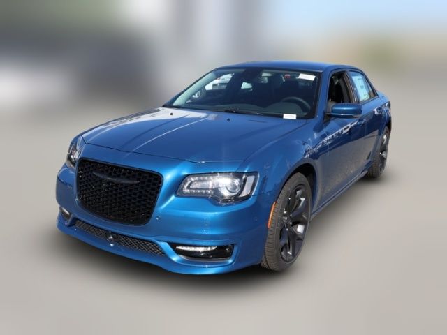 2023 Chrysler 300 Touring L