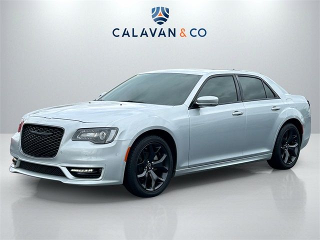 2023 Chrysler 300 Touring L