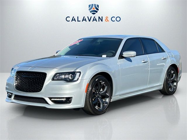 2023 Chrysler 300 Touring L