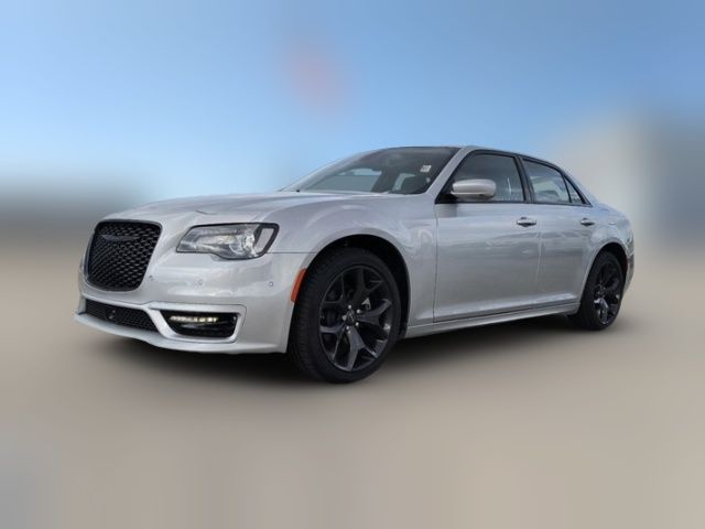 2023 Chrysler 300 Touring L