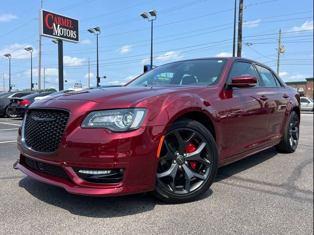 2023 Chrysler 300 Touring L