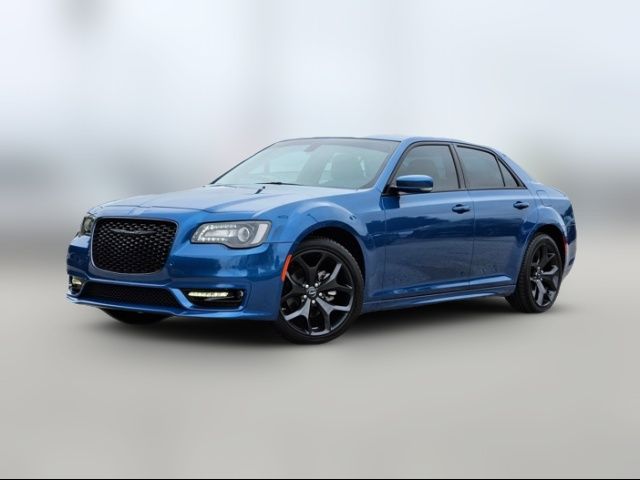 2023 Chrysler 300 Touring L