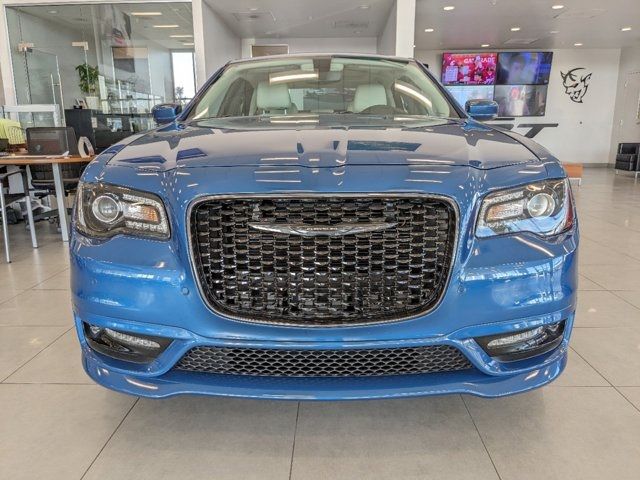 2023 Chrysler 300 Touring L