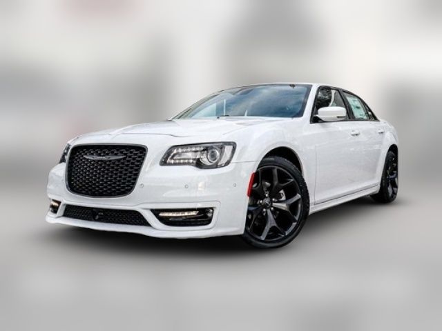 2023 Chrysler 300 Touring L