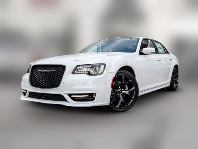 2023 Chrysler 300 Touring L