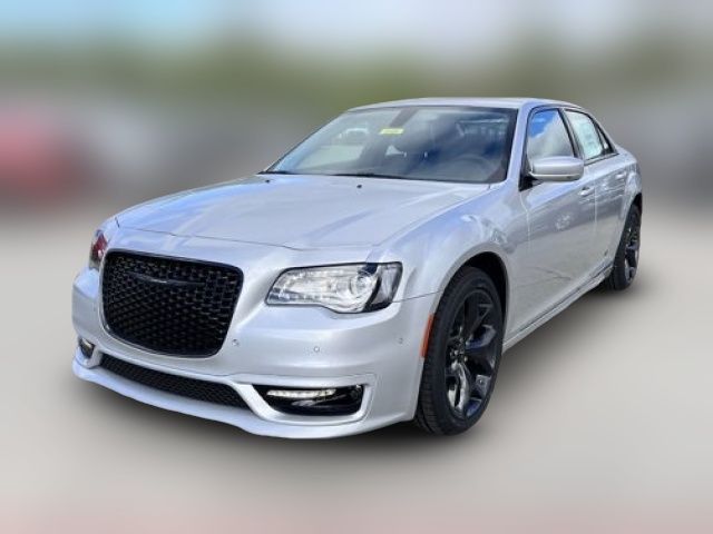 2023 Chrysler 300 Touring L