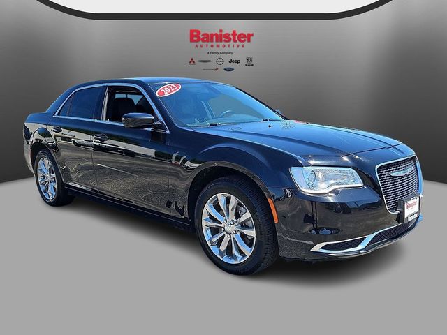 2023 Chrysler 300 Touring