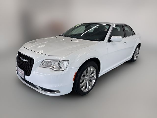 2023 Chrysler 300 Touring