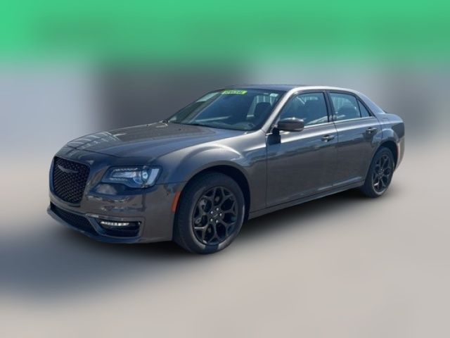 2023 Chrysler 300 Touring L