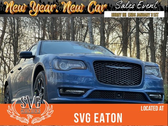 2023 Chrysler 300 Touring L