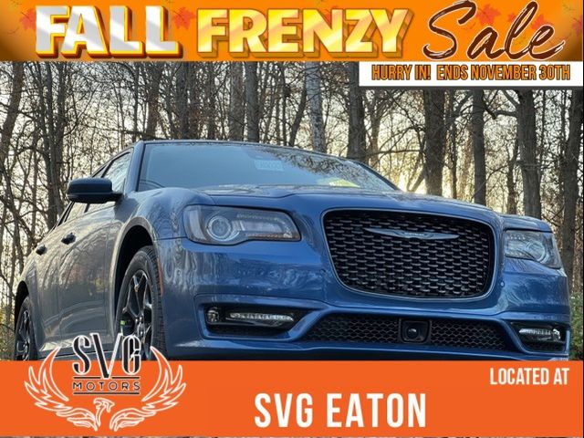 2023 Chrysler 300 Touring L