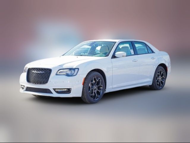 2023 Chrysler 300 Touring L