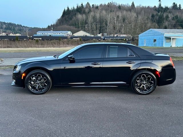 2023 Chrysler 300 Touring L