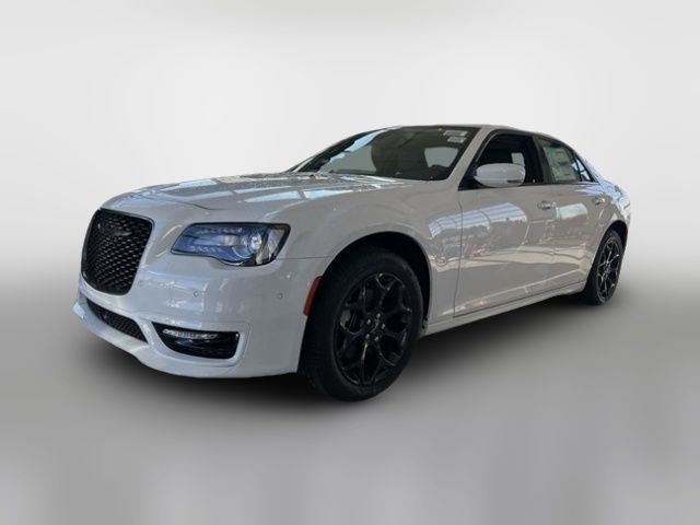 2023 Chrysler 300 Touring L