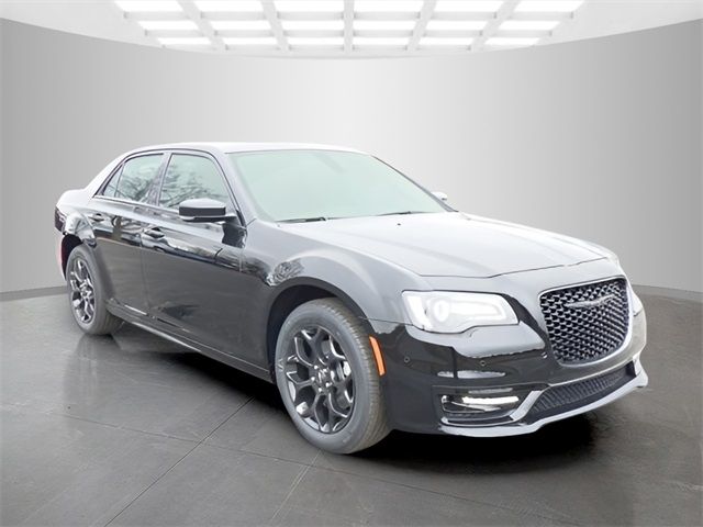 2023 Chrysler 300 Touring L