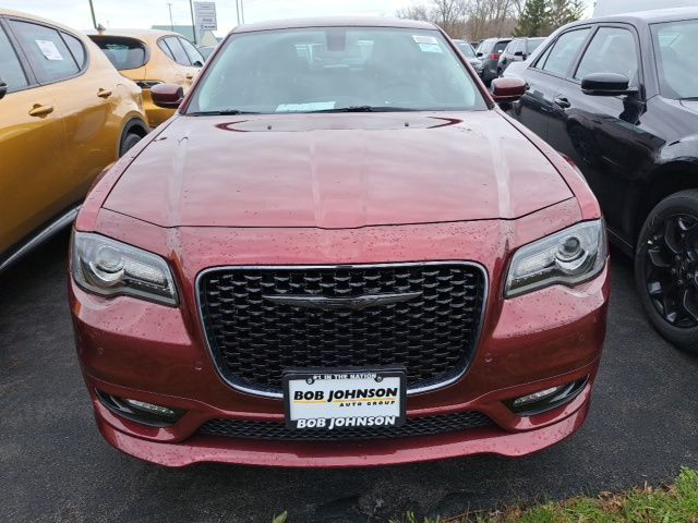 2023 Chrysler 300 Touring L