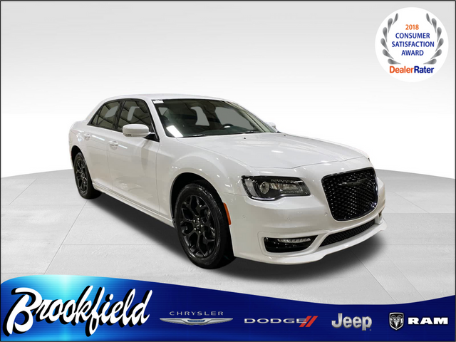 2023 Chrysler 300 Touring L