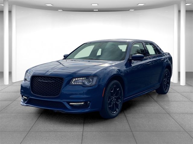 2023 Chrysler 300 Touring L