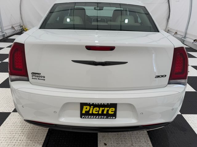 2023 Chrysler 300 300 Touring L