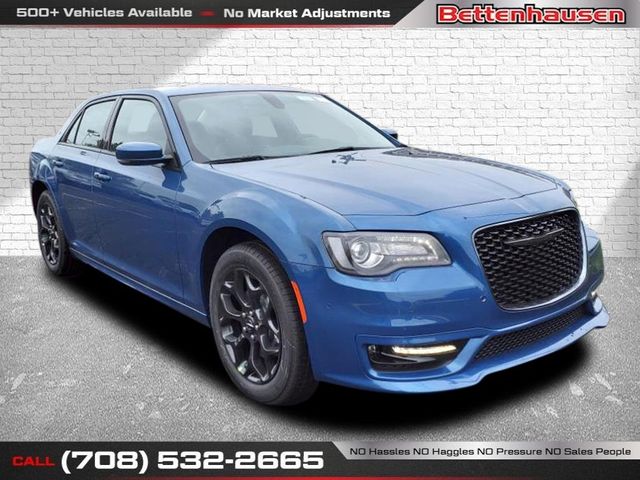 2023 Chrysler 300 Touring L