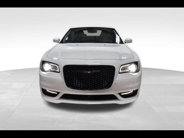 2023 Chrysler 300 Touring L