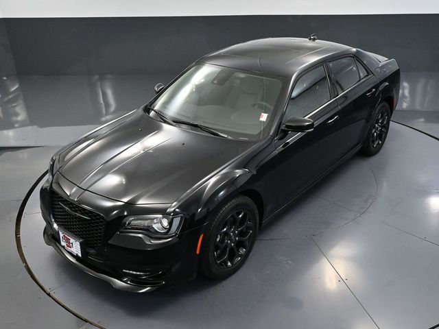 2023 Chrysler 300 Touring L