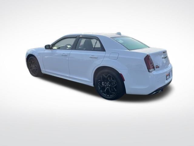 2023 Chrysler 300 Touring L