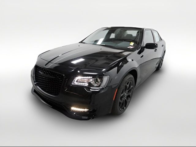 2023 Chrysler 300 Touring L