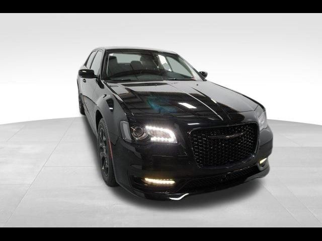 2023 Chrysler 300 Touring L
