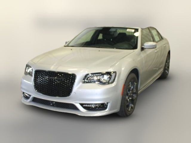 2023 Chrysler 300 Touring L