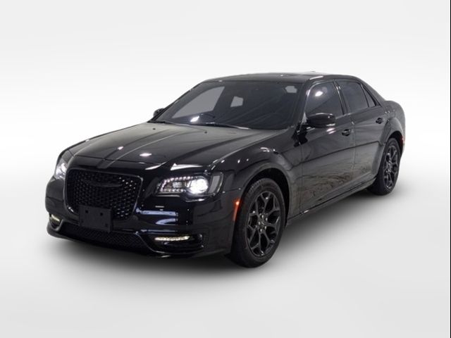 2023 Chrysler 300 Touring L