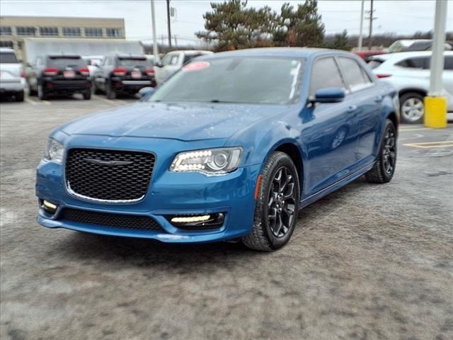 2023 Chrysler 300 Touring L