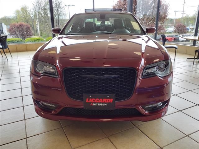 2023 Chrysler 300 Touring L