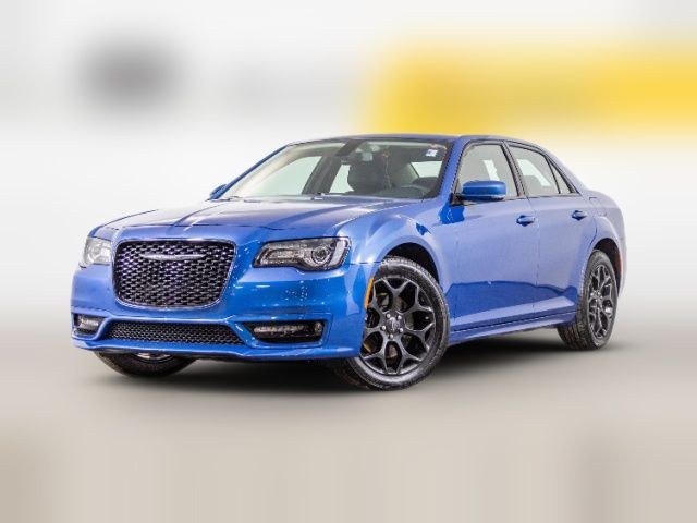 2023 Chrysler 300 Touring L