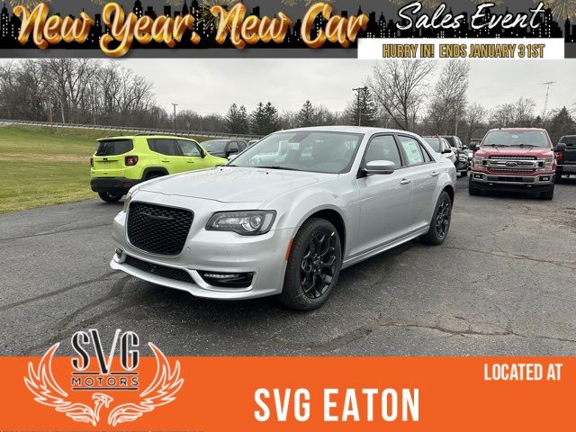 2023 Chrysler 300 Touring L