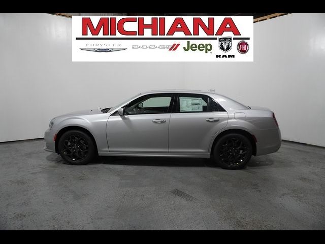 2023 Chrysler 300 Touring L