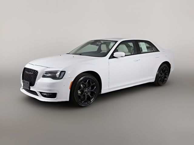 2023 Chrysler 300 300 Touring L