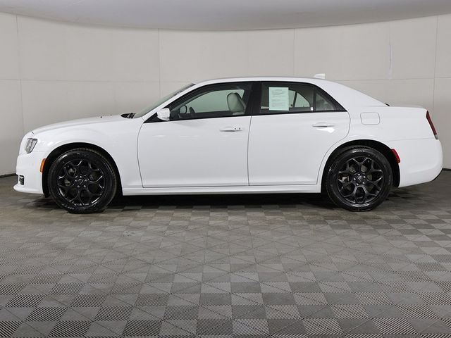 2023 Chrysler 300 300 Touring L