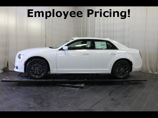 2023 Chrysler 300 Touring L