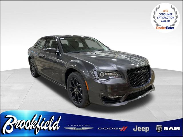 2023 Chrysler 300 Touring L