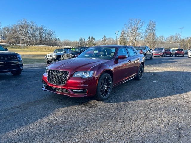 2023 Chrysler 300 Touring L