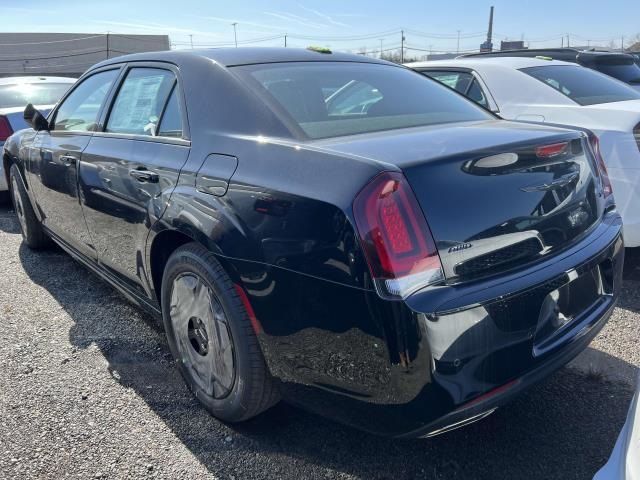 2023 Chrysler 300 Touring L