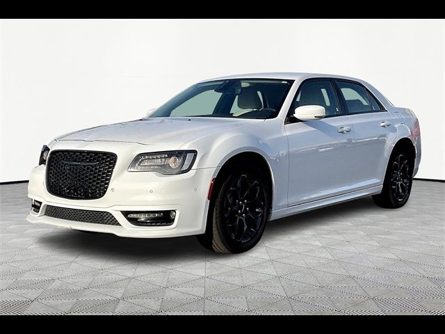 2023 Chrysler 300 300 Touring L