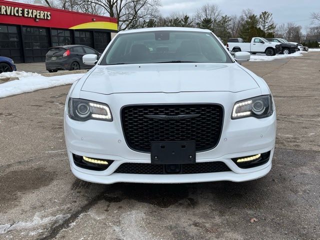 2023 Chrysler 300 300 Touring L