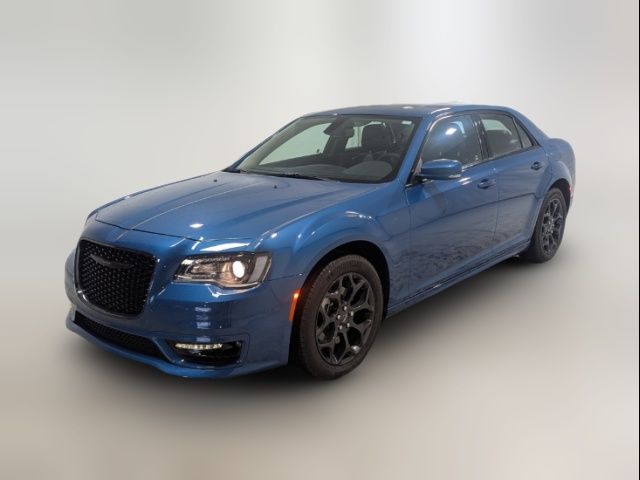 2023 Chrysler 300 Touring L