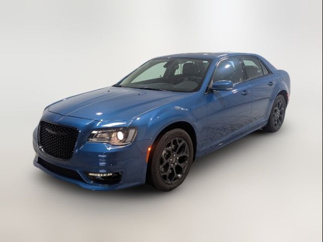 2023 Chrysler 300 Touring L