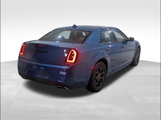 2023 Chrysler 300 Touring L